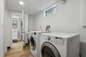 Carvel Ave-S1405-043.jpg