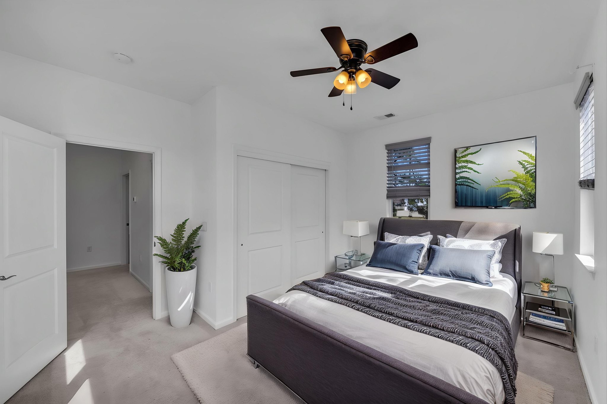 DSC_8717 virtually staged.jpeg