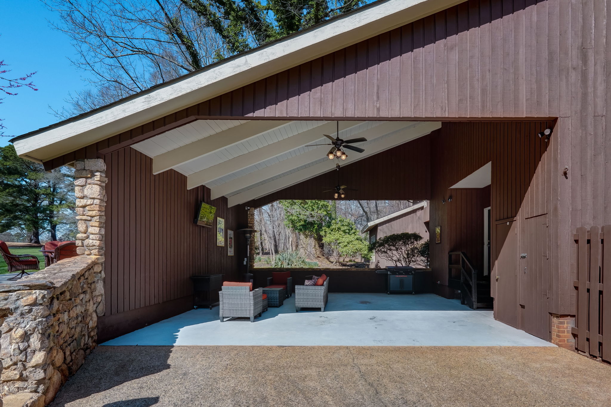 Carport