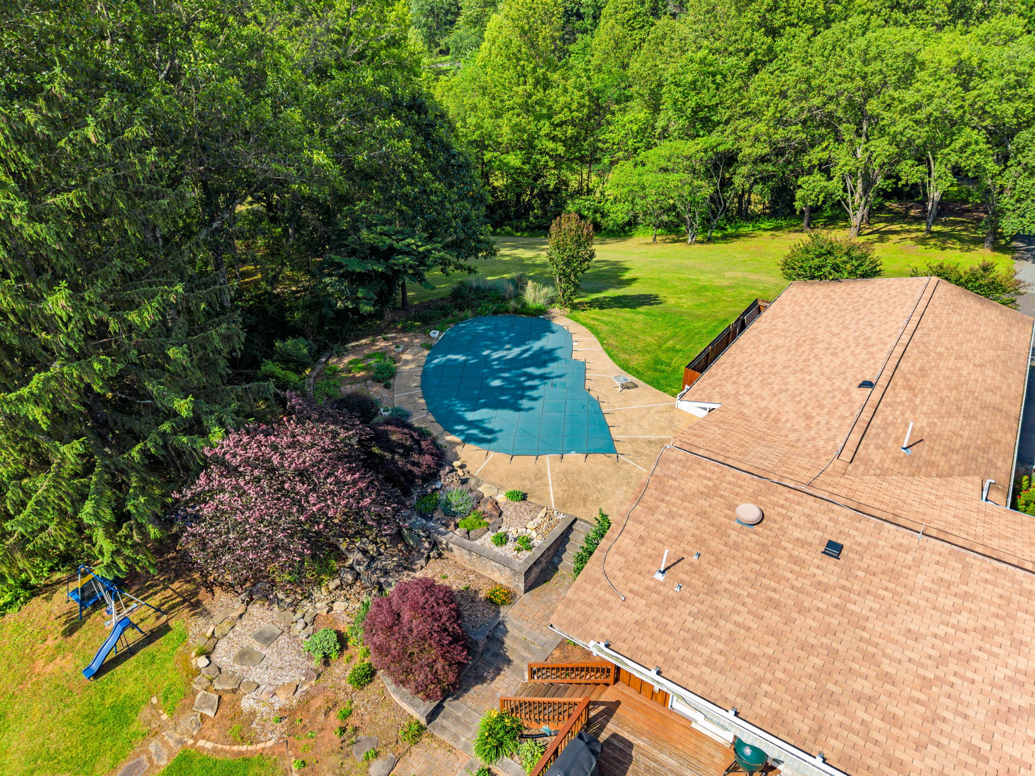 Serene Backyard Oasis
