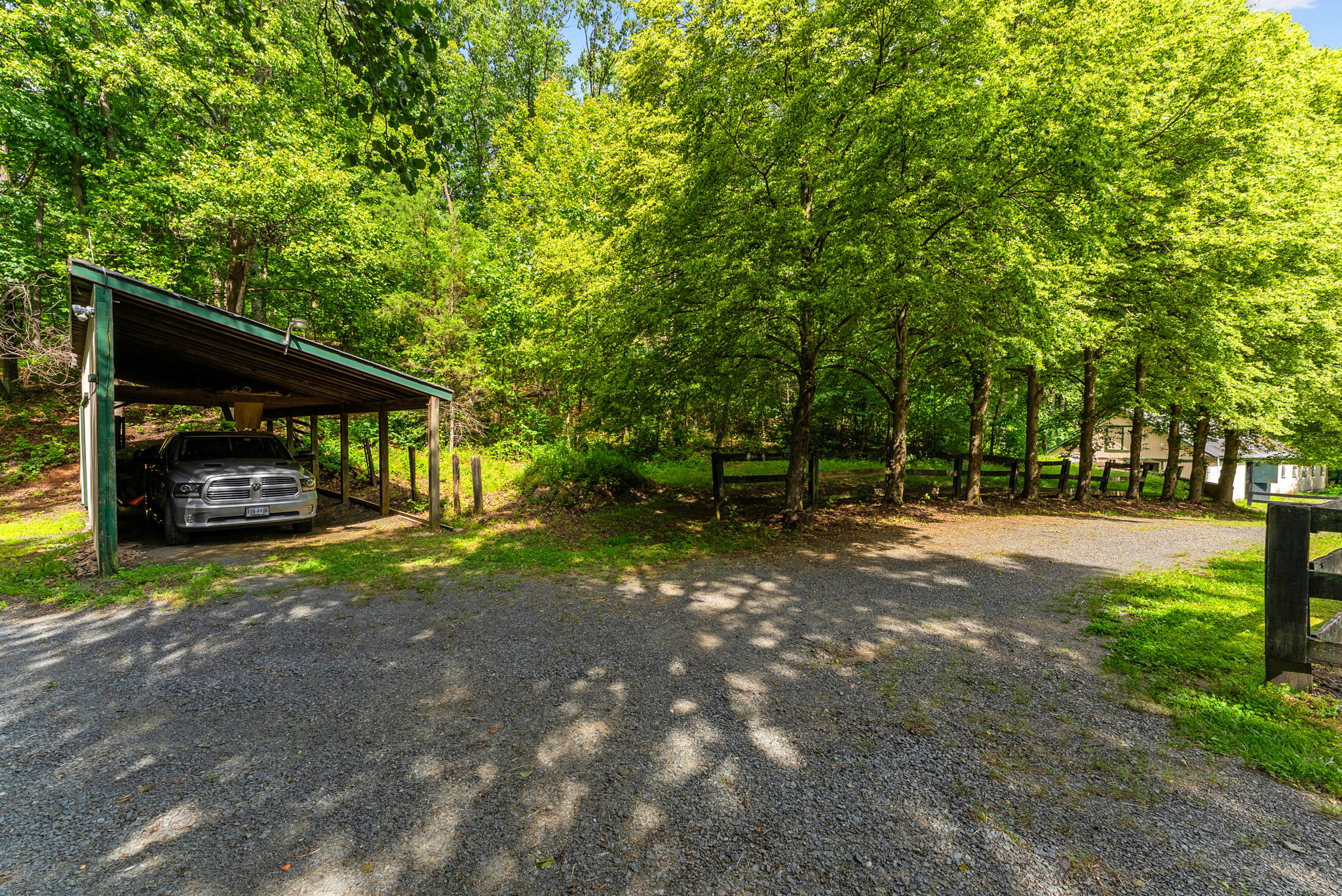 Driveway to Barn and Covered Parking