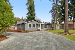 Picnic Point Rd-L1810-002.jpg