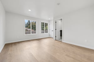 Picnic Point Rd-L1810-038.jpg