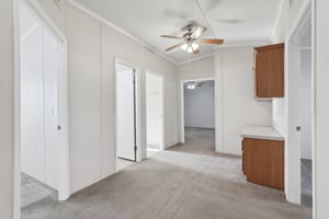 Apollo Ave-1005-019.jpg