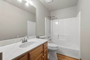  Photo 40