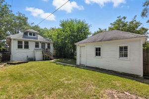 5116 N St Louis Ave_002