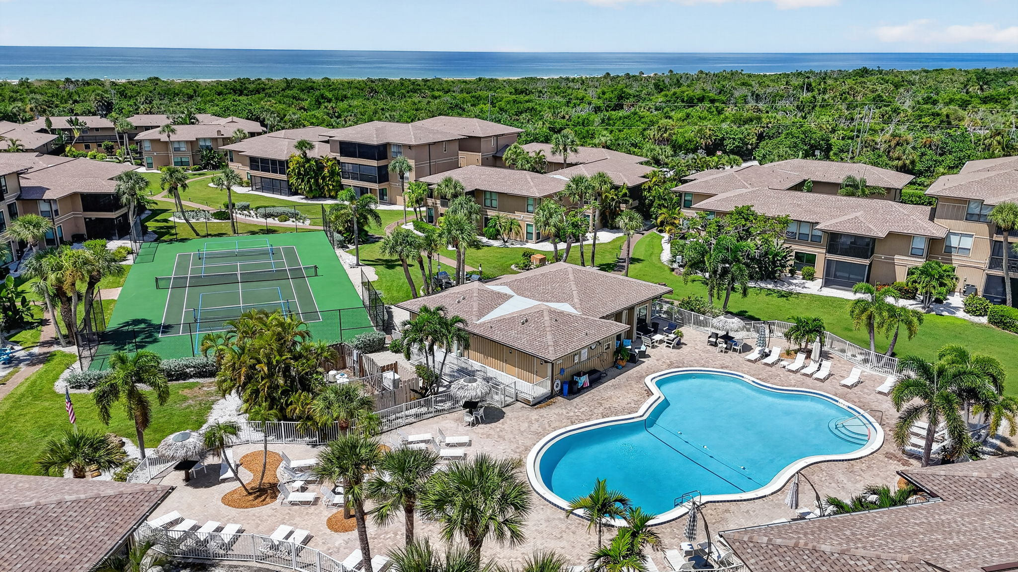  Photo 52
