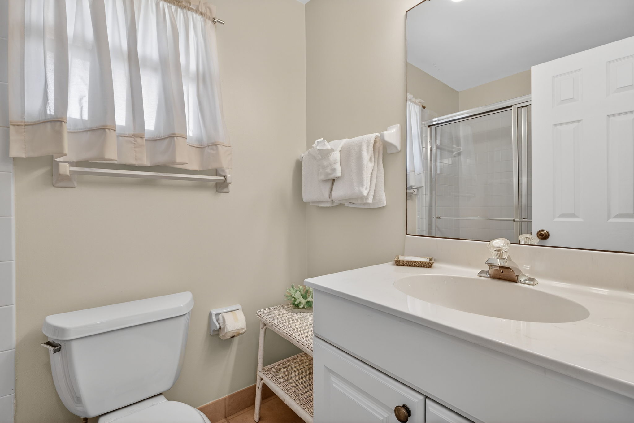 Guest Bathroom 1