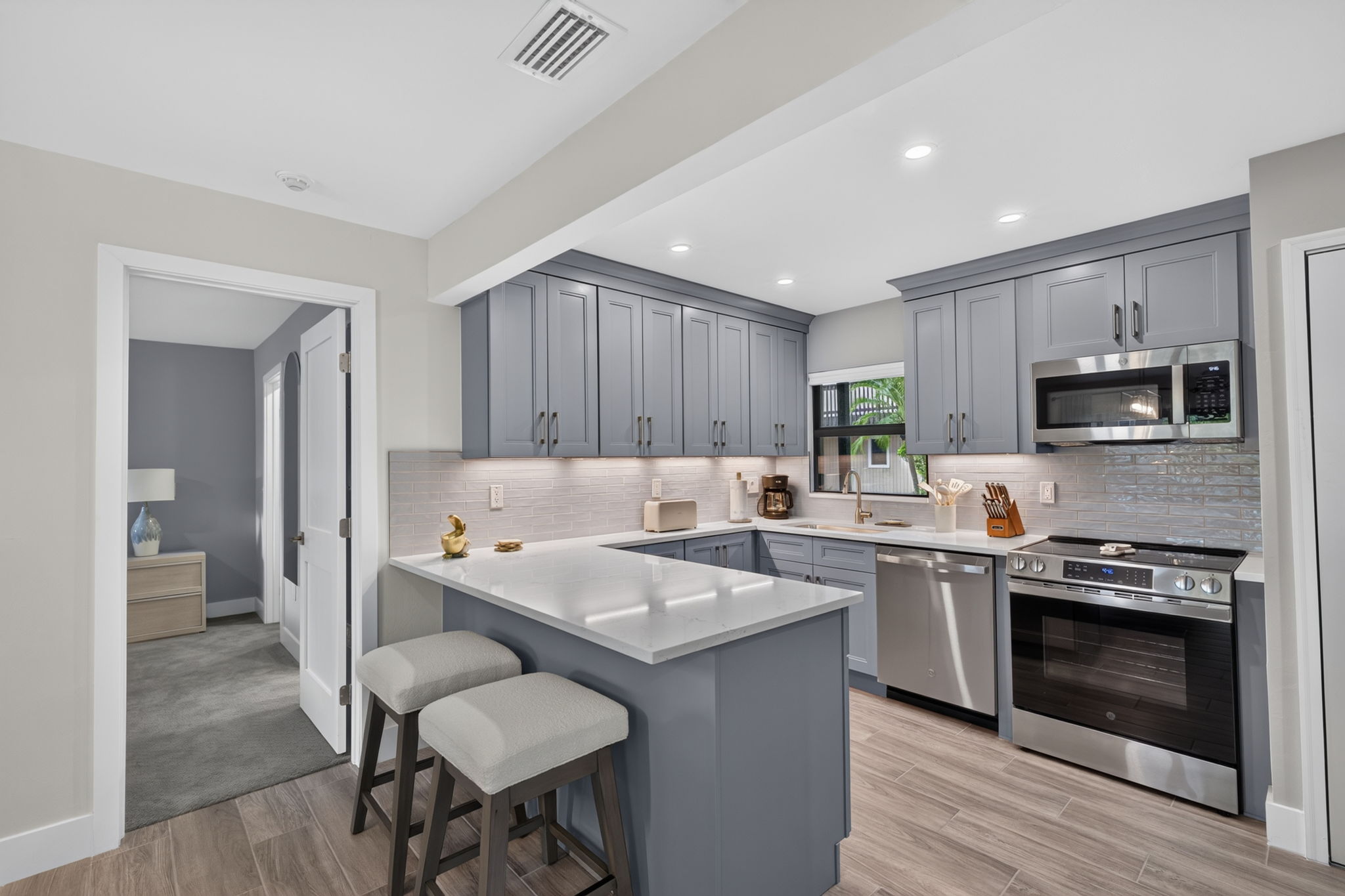Breakfast Bar
