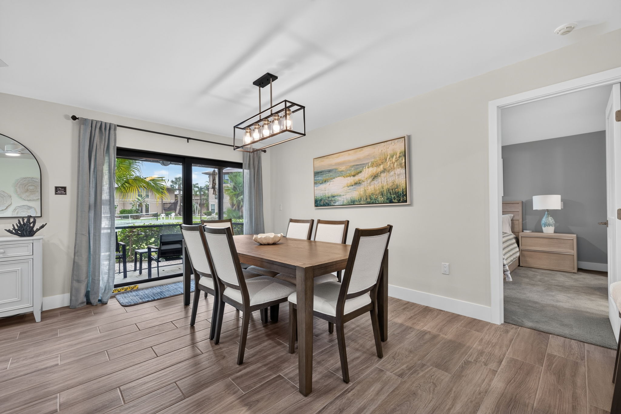 Dining Room 1 of 2