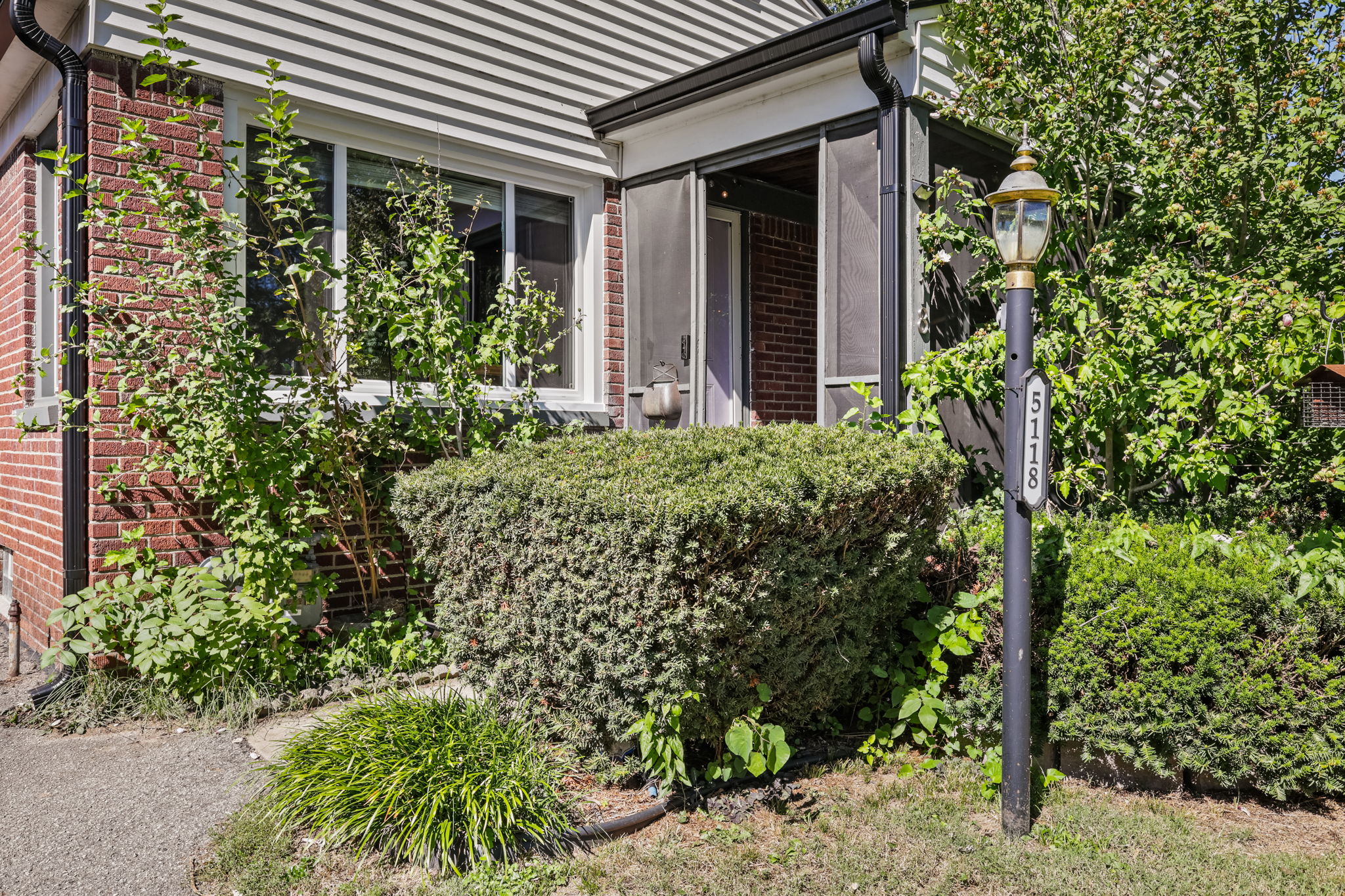  Photo 4