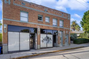 5119 Eagle Rock Blvd C-3.jpg