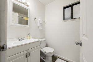  Photo 27