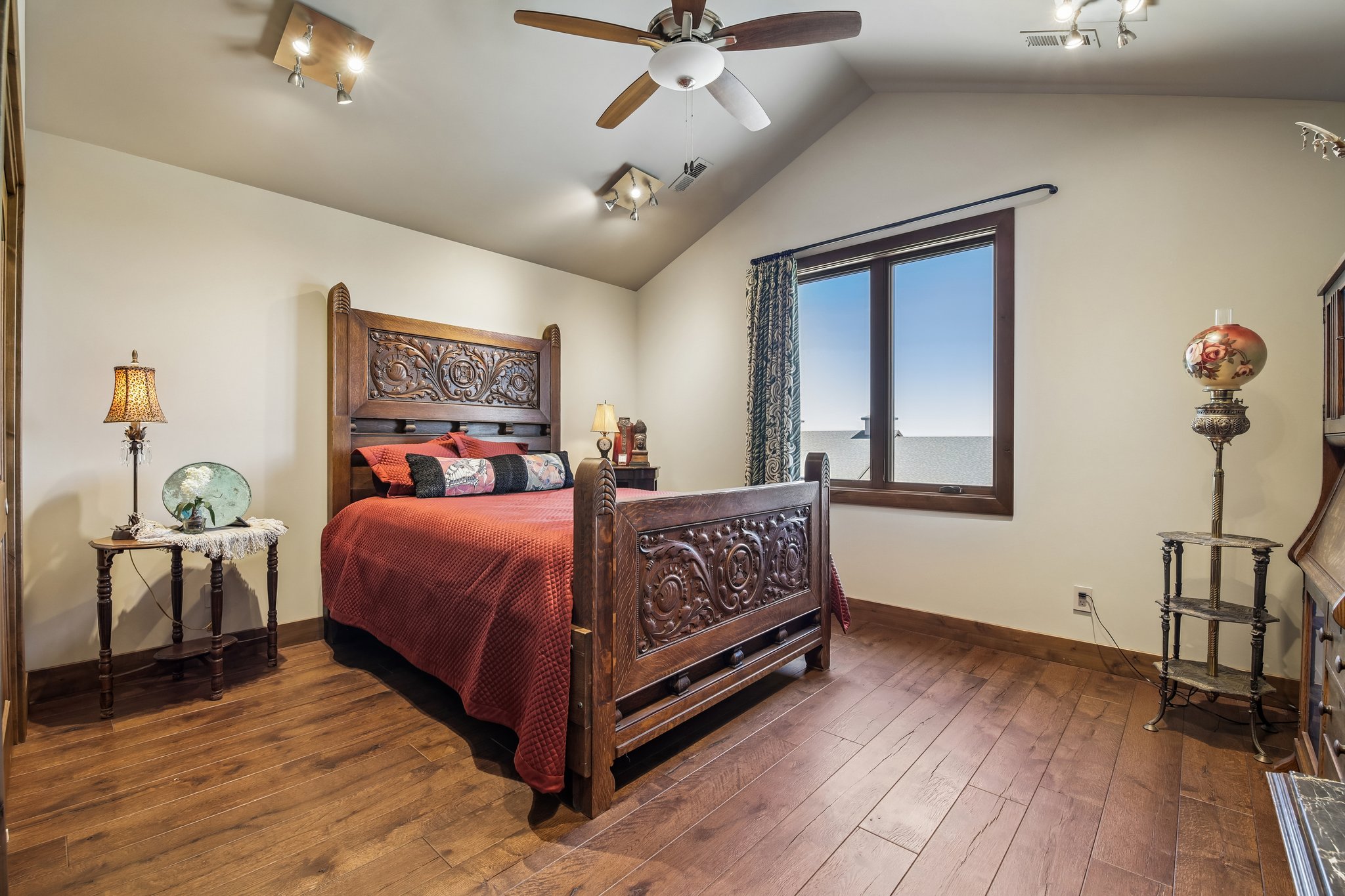Deer Meadow Dr-S1605-041.jpg