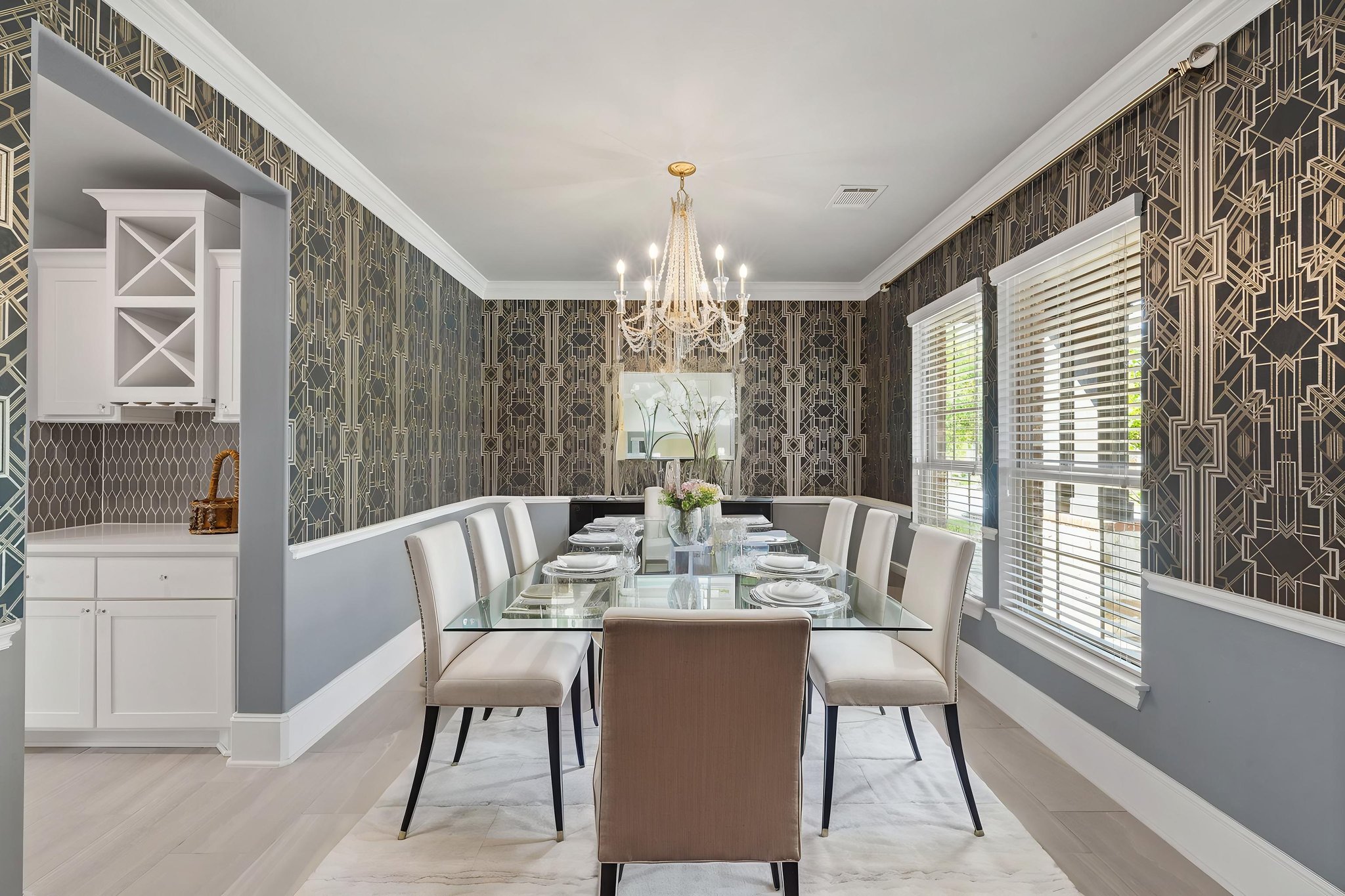 0M6A7264 virtually staged.jpeg