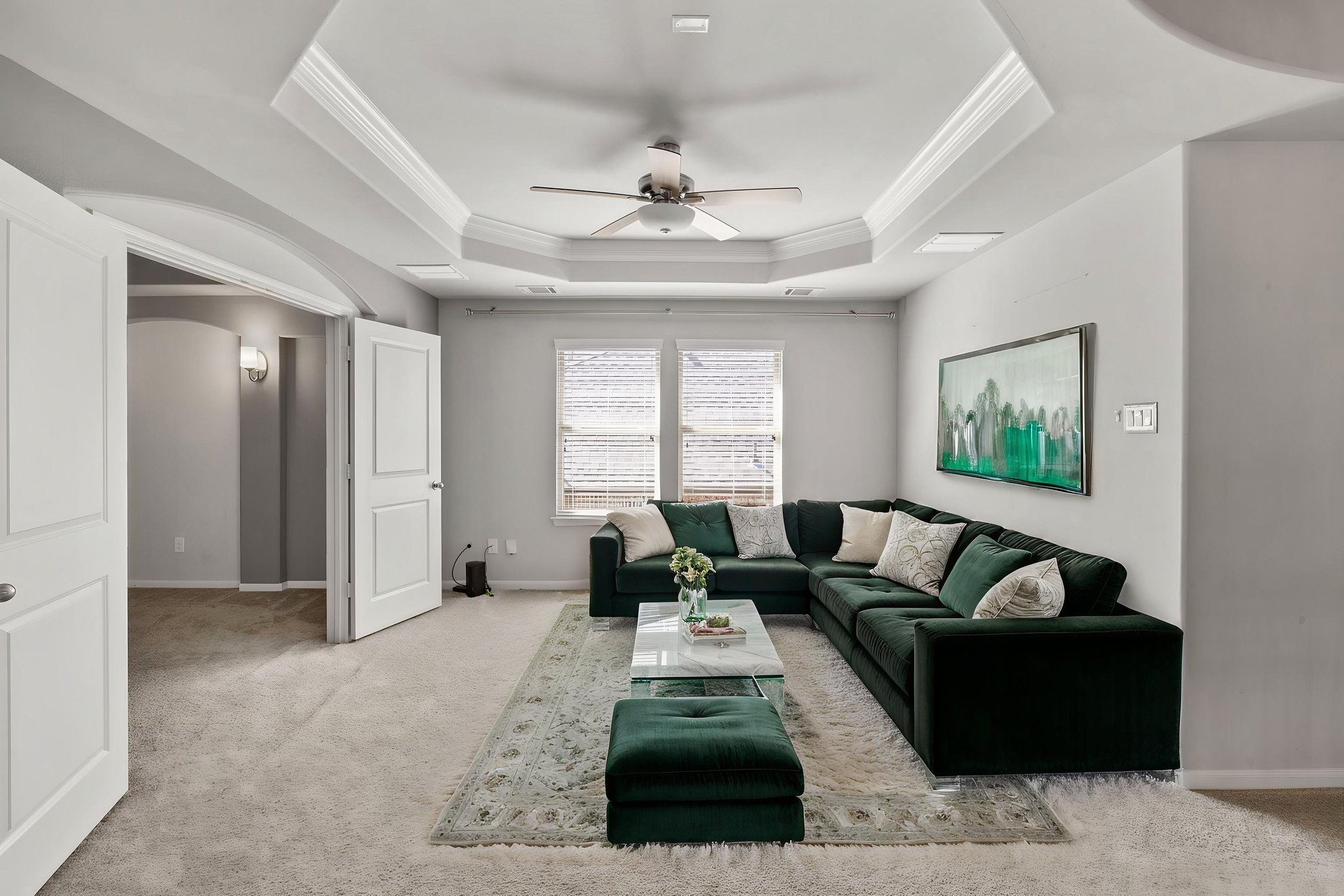 0M6A7390 virtually staged.jpeg