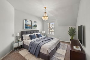 0M6A7426 virtually staged.jpeg