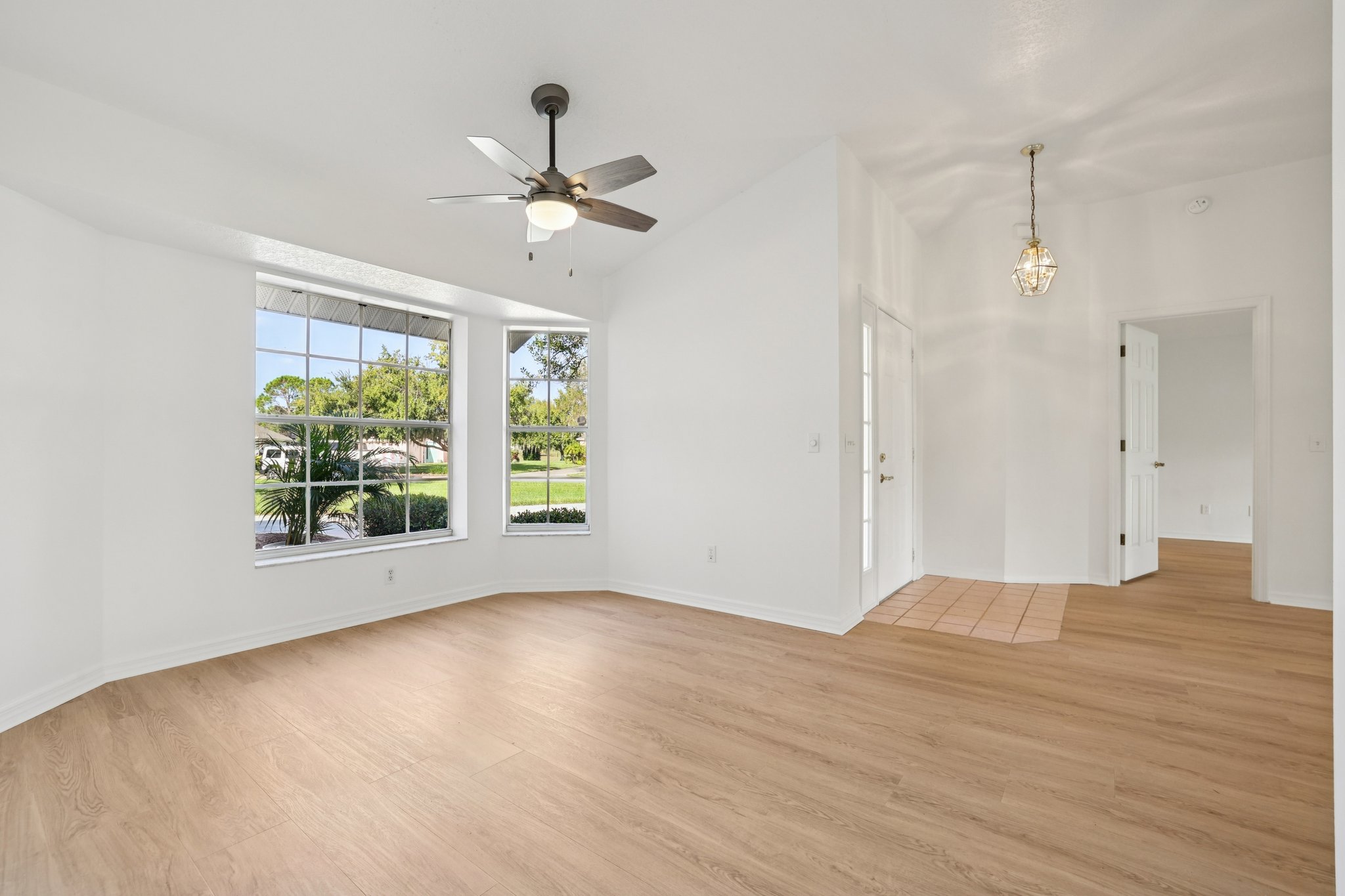 Juniper Way-S0811-011.jpg