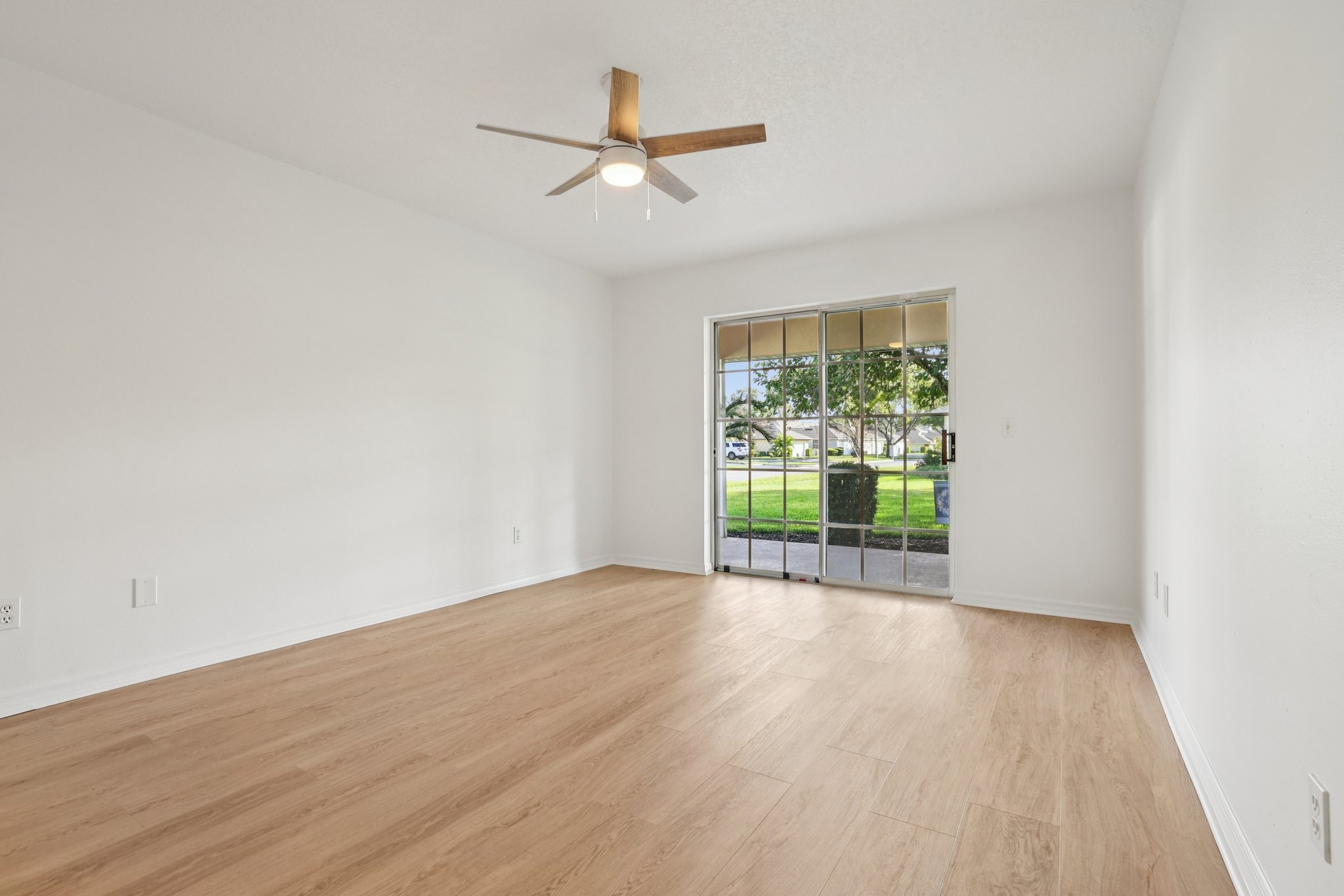 Juniper Way-S0811-030.jpg