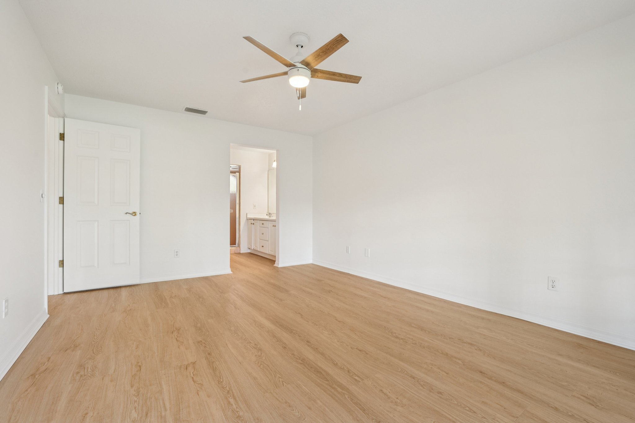 Juniper Way-S0811-033.jpg