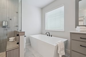 512 NW 186th St_030.jpg