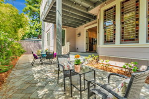 Lower unit backyard/deck