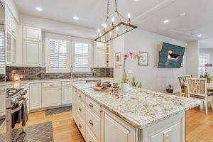 Lower unit kitchen