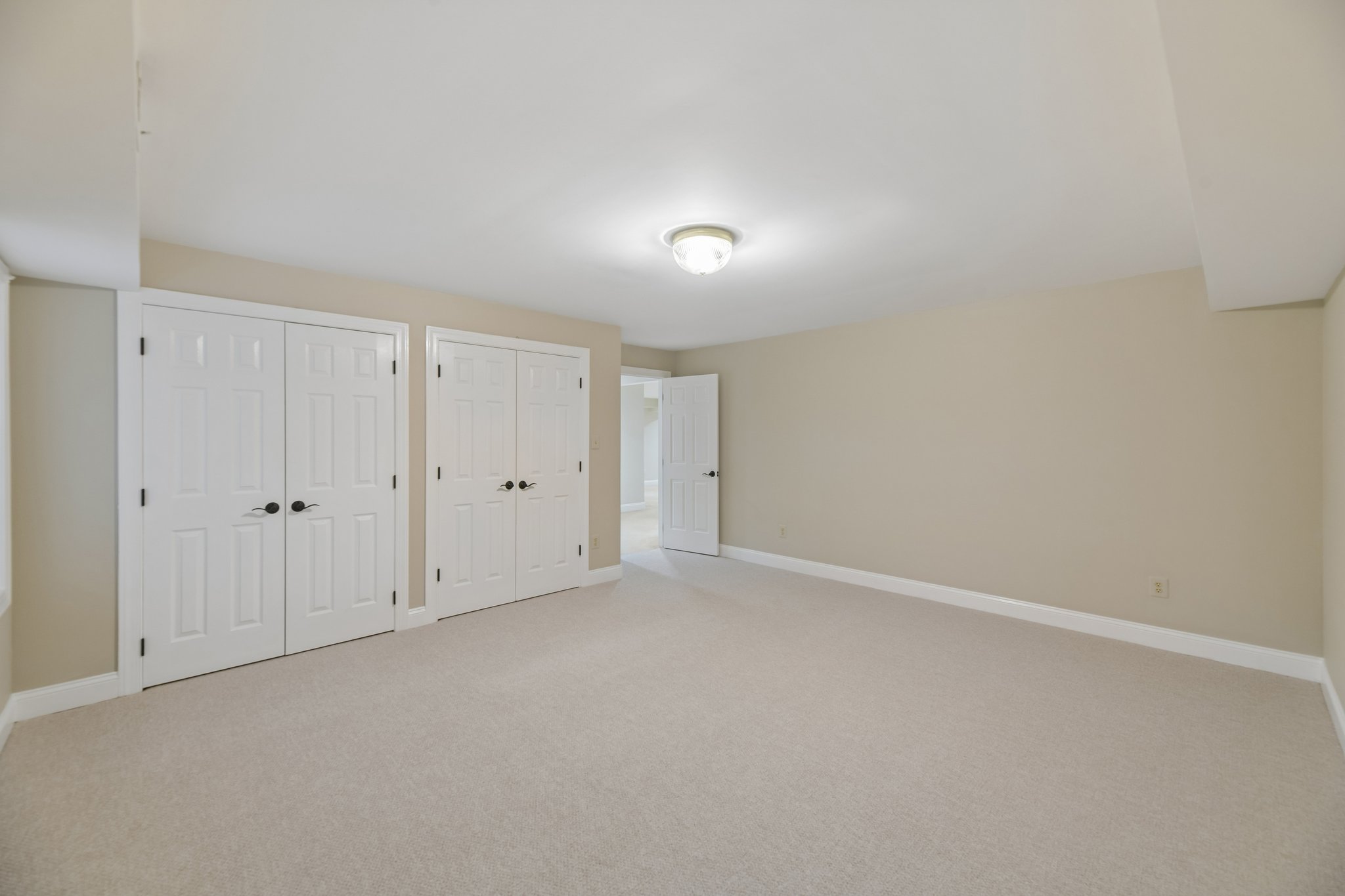 Seneca Green Way-S2406-117.jpg