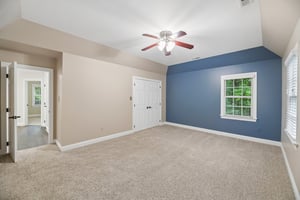 Seneca Green Way-S2406-062.jpg