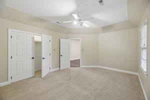Seneca Green Way-S2406-067.jpg