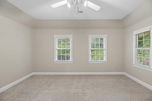 Seneca Green Way-S2406-069.jpg