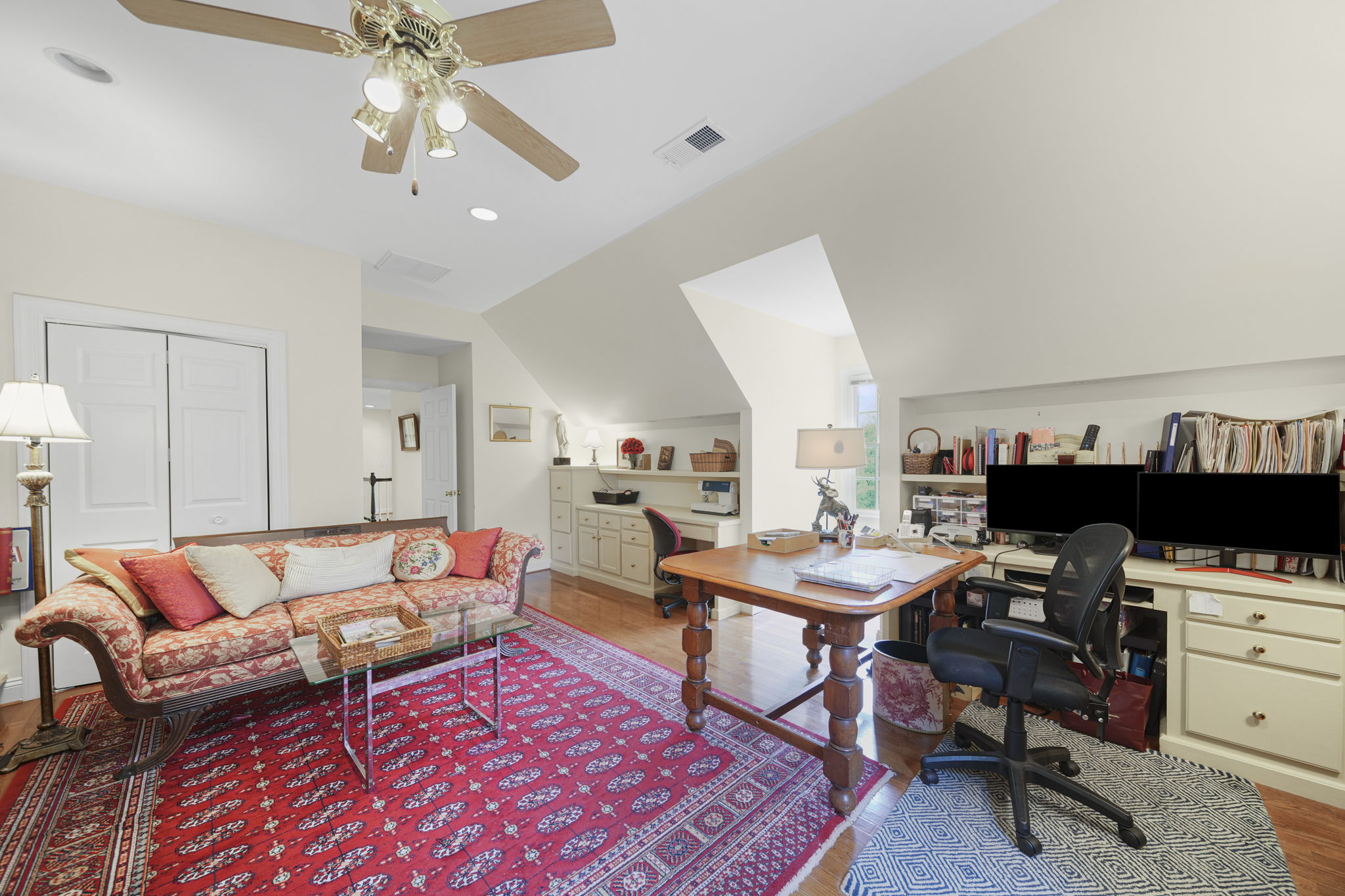  Photo 61
