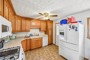 Fairlane Rd-S0505-011.jpg