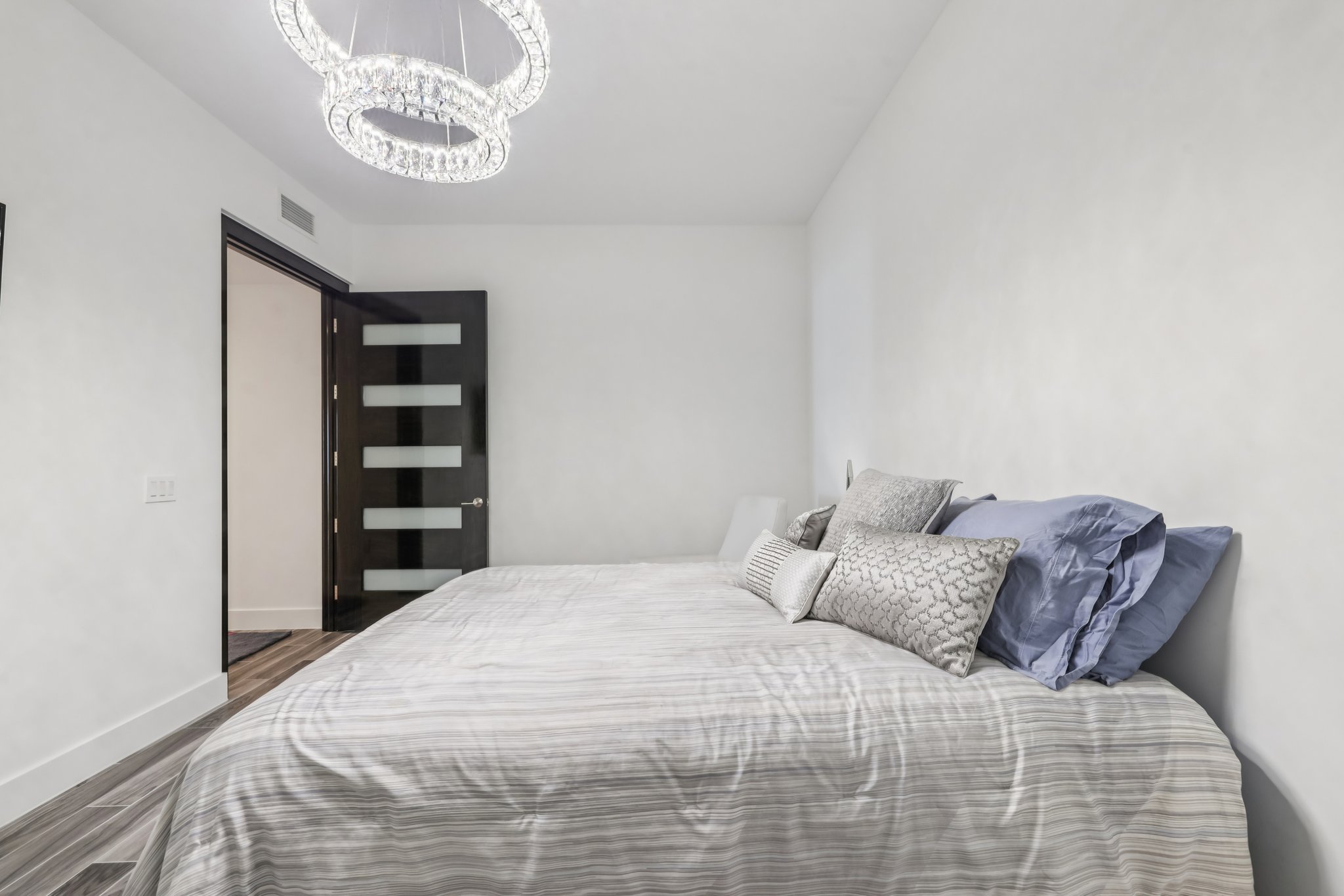 Marina Way-S0811-027.jpg