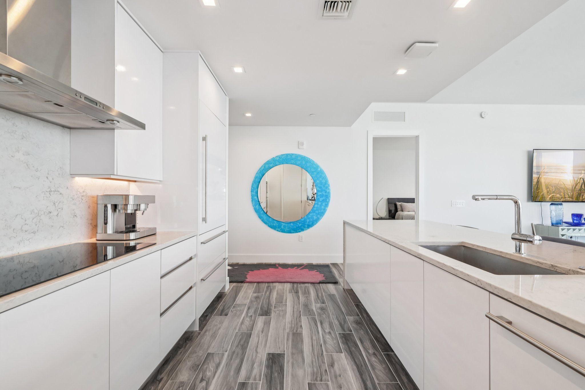 Marina Way-S0811-020r.jpg