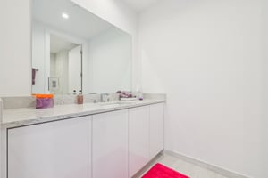 Marina Way-S0811-048.jpg