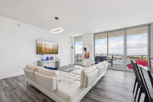 Marina Way-S0811-009r.jpg