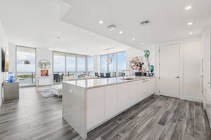 Marina Way-S0811-017r.jpg