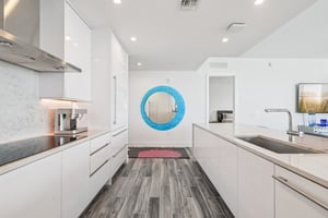 Marina Way-S0811-020r.jpg