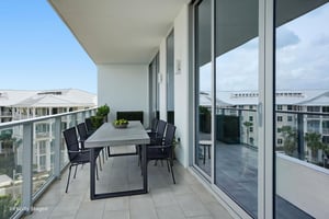 062_DSC09413 virtually staged.jpeg