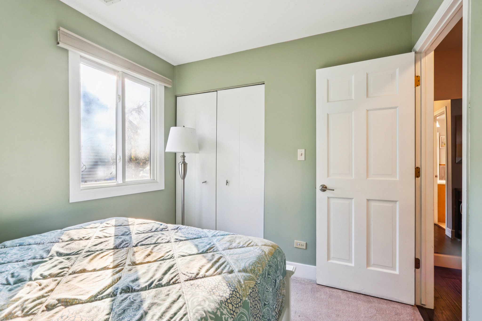 Red Pine Ave-S2710-027.jpg