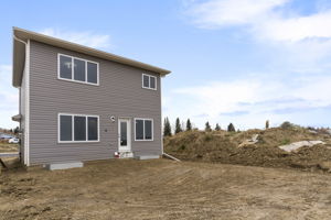 5122 53ave-QuikSell-45