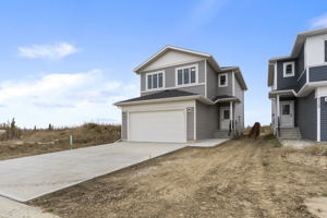 5122 53ave-QuikSell-2