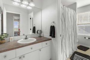  Photo 31