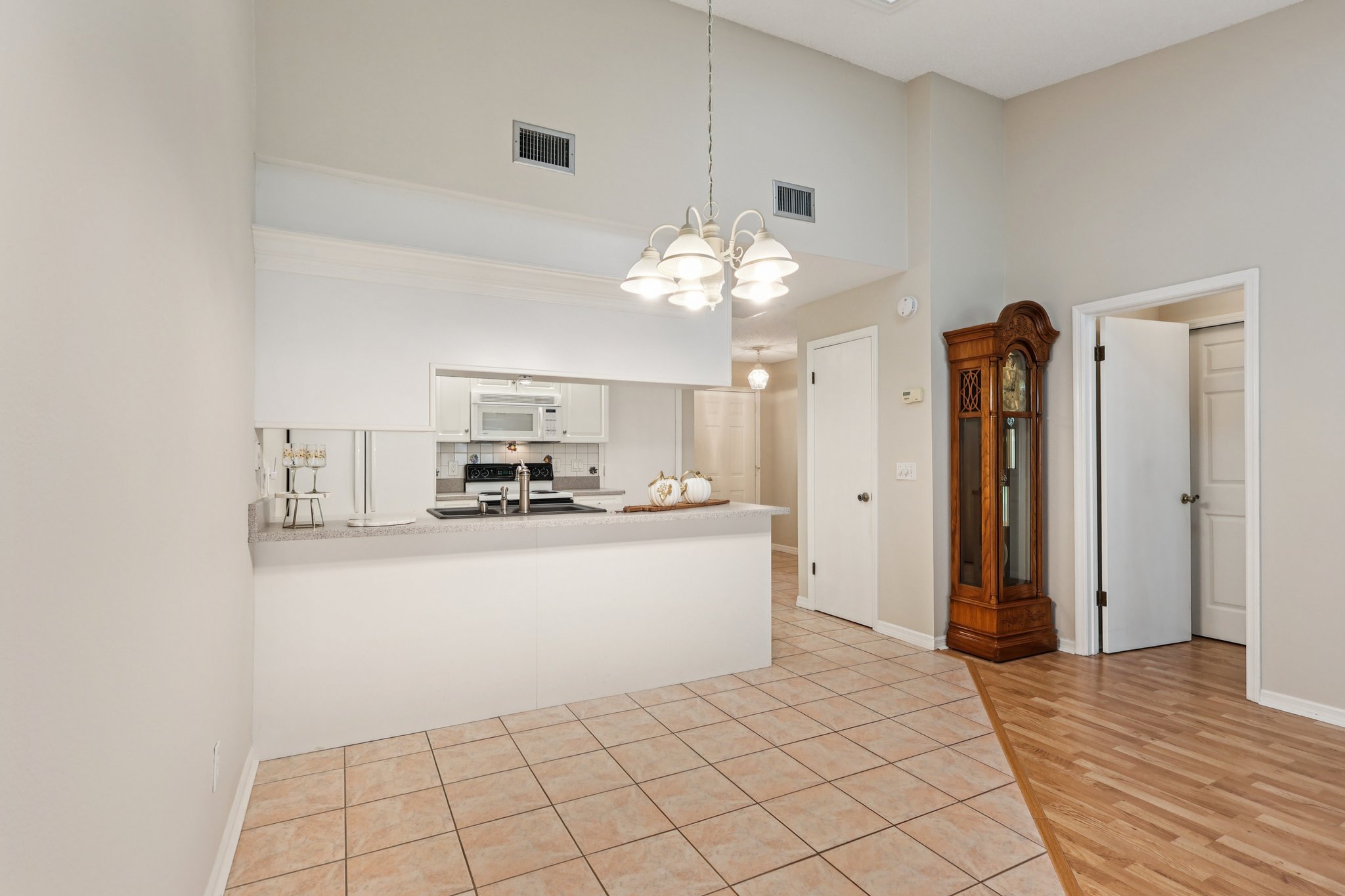 Lazy Oaks Dr-S0909-011.jpg