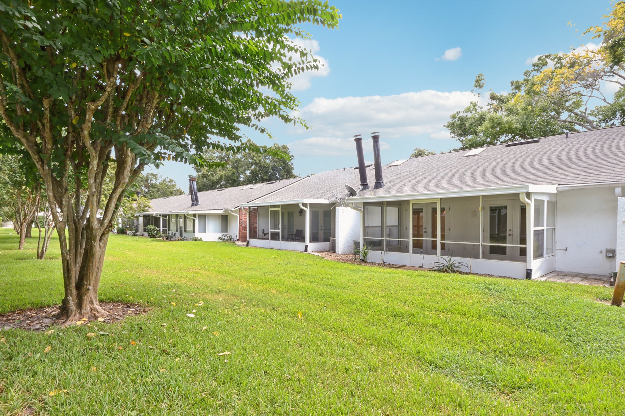 Lazy Oaks Dr-S0909-042.jpg