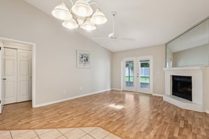 Lazy Oaks Dr-S0909-012.jpg