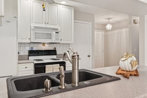Lazy Oaks Dr-S0909-017.jpg