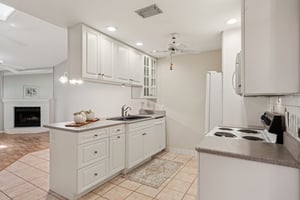Lazy Oaks Dr-S0909-019.jpg