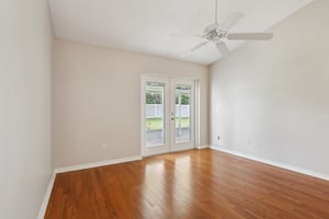 Lazy Oaks Dr-S0909-031.jpg